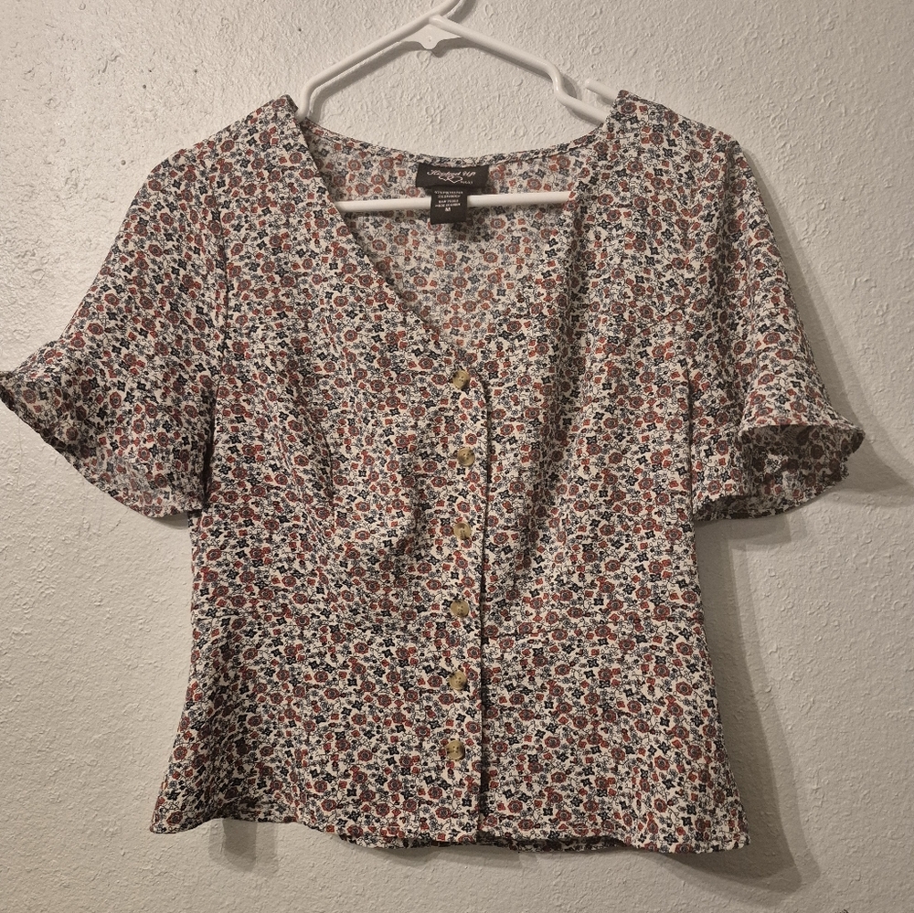 Hooked Up by IOT Floral Blouse - Red, Black, White